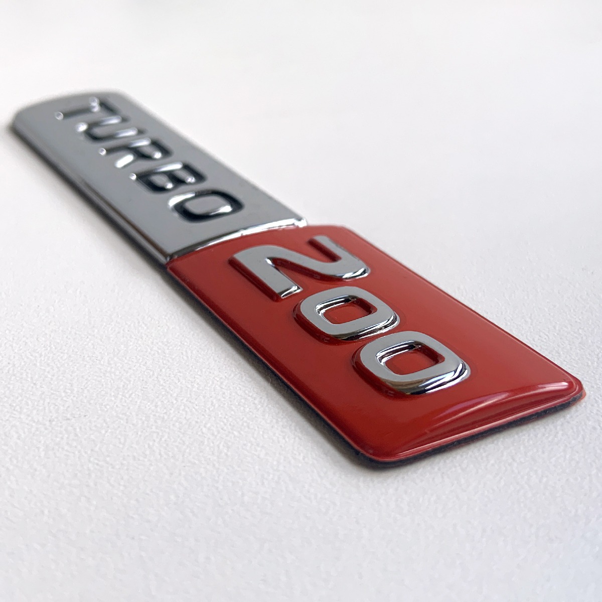 Emblema automotivo 
